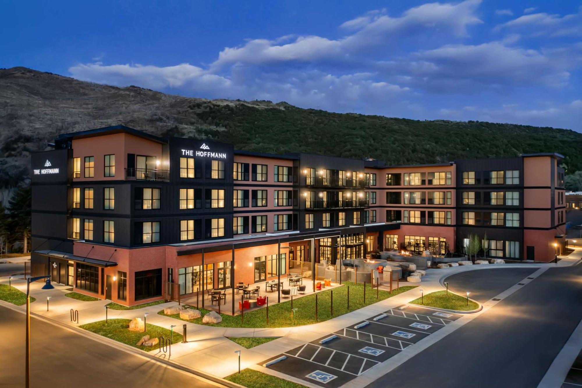 The Hoffmann Hotel Basalt Aspen Tapestry Collection Hilton 외부 사진